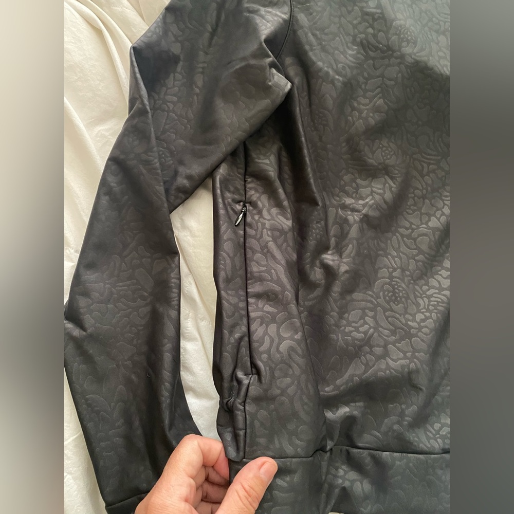 Lululemon Jacket - Picture 4 of 6